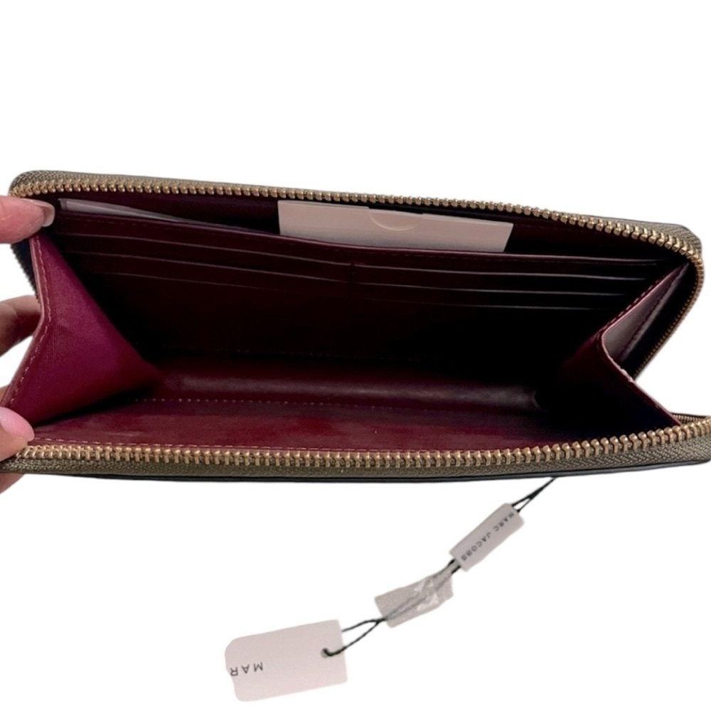 MARC JACOBS Khaki Green Leather Zip-Around Wristlet Wallet New With Tag - Picture 4 of 8